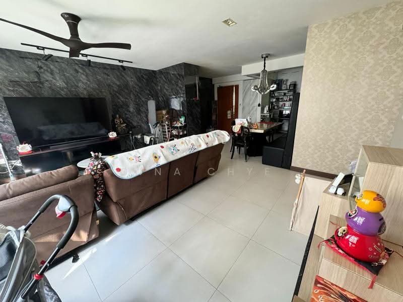 523D Tampines Central 7, 523D Tampines Central 7, Pasir Ris / Tampines, 3 Bedrooms, 1,216 sqft, HDB Flat For Sale, by Gina Chye, 25282437 - PropertyGuru.com.sg