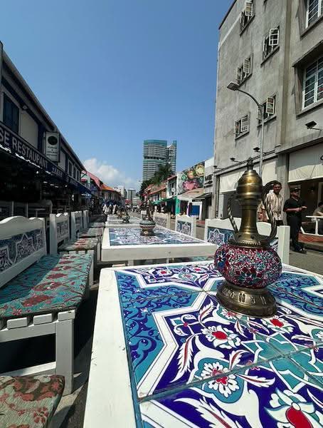 Arab Street, Haji Lane, Bussorah Street, Arab Street, Haji Lane, Bussorah Street, Beach Road / Bugis / Rochor, 2,500 sqft, Shop / Shophouse For Sale, by Eric Chua, 25283640 - Exterior - CommercialGuru.com.sg
