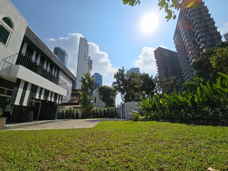 For Rent - Huge Bungalow near Orchard Road - Paterson Road