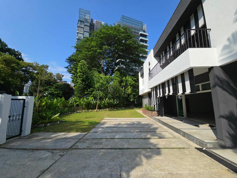 For Rent - Huge Bungalow near Orchard Road - Paterson Road