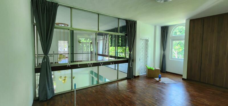 For Rent - Huge Bungalow near Orchard Road - Paterson Road