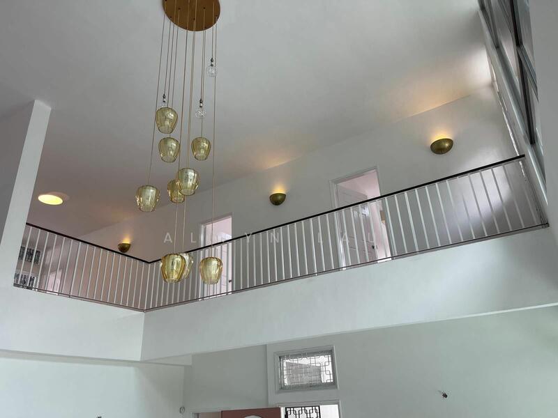 For Rent - Huge Bungalow near Orchard Road - Paterson Road