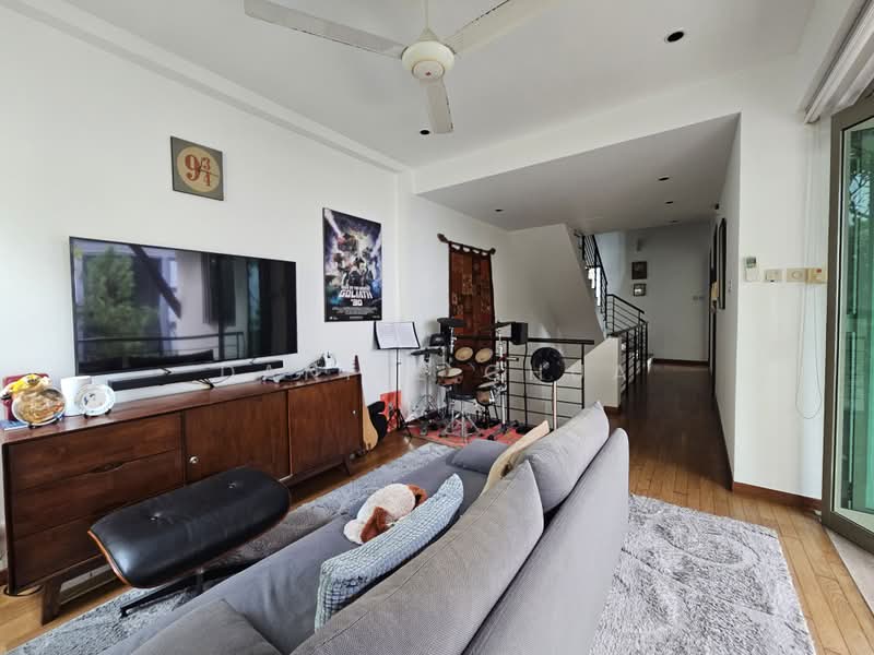 Henry park, Grove Drive, 4 Bedrooms, 3,600 sqft, Corner Terrace For Rent, by Daniel Chua, 25284531 - PropertyGuru.com.sg