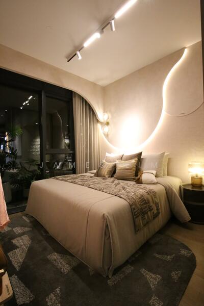 Spacious Masert Room