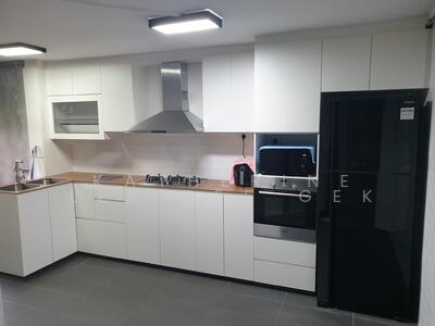 For Rent - 215 Serangoon Avenue 4