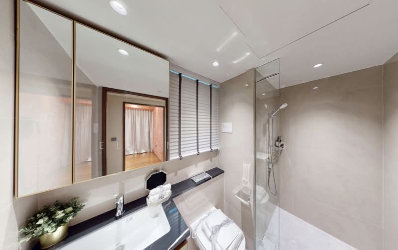 Chuan Park, 240 Lorong Chuan, Hougang / Punggol / Sengkang, 3 Bedrooms, 1,227 sqft, Condominium For Sale, by Elaine Wong, 25285261 - PropertyGuru.com.sg