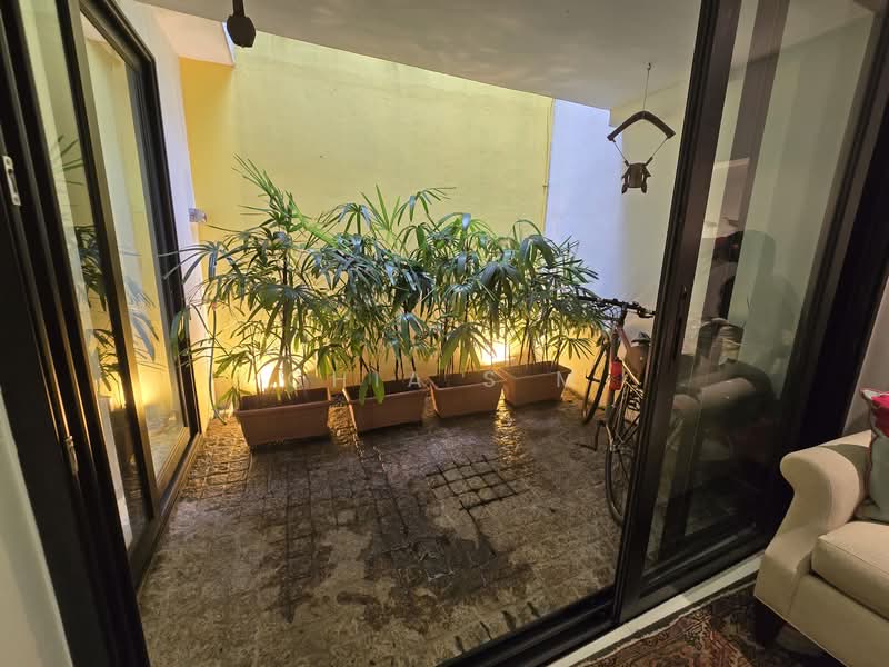 Kim Yam Road, Kim Yam Road, River Valley Road, 3 Bedrooms, 2,000 sqft, Conservation House For Rent, by Chia S M, 25287050 - PropertyGuru.com.sg