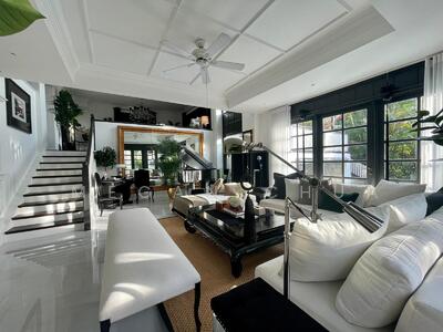 For Sale - Black & White House @ Coronation Road