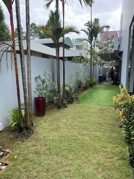 3 Storey Huge Semi D with 7 Bedrooms Ensuite + 7 Bathrooms + 1km to Tanjong Katong Girls Semi-Detached House For Sale at S$ 8,800,000 | PropertyGuru Singapore