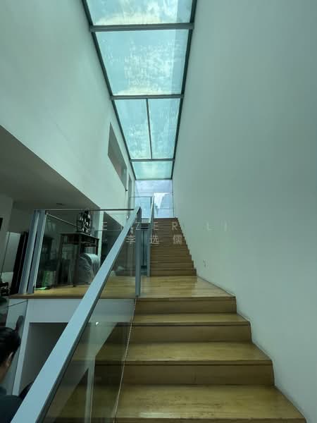 3 Storey Huge Semi D with 7 Bedrooms Ensuite + 7 Bathrooms + 1km to Tanjong Katong Girls Semi-Detached House For Sale at S$ 8,800,000 | PropertyGuru Singapore