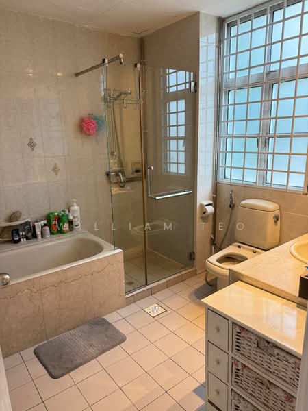 La Suisse II, 1 Swiss View, 4 Bedrooms, 2,400 sqft, Condominium For Rent, by William Teo, 25287879 - PropertyGuru.com.sg