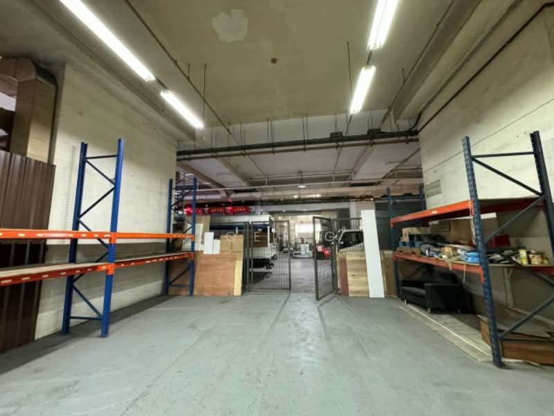 Wcega Plaza, 1 Bukit Batok Crescent, 2,411 sqft, Light Industrial (B1) For Rent, by Joe Ng, 25287996 - CommercialGuru.com.sg