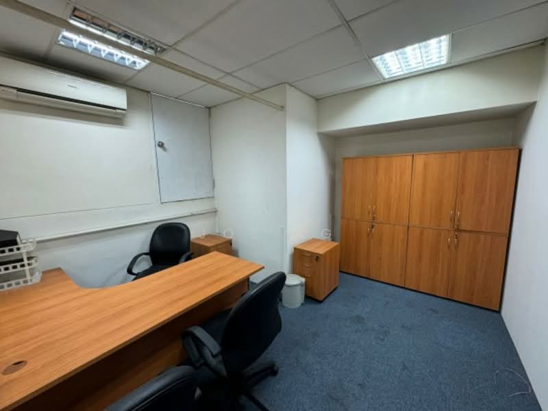 Wcega Plaza, 1 Bukit Batok Crescent, 2,411 sqft, Light Industrial (B1) For Rent, by Joe Ng, 25287996 - CommercialGuru.com.sg