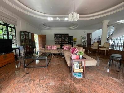 For Sale - CHARMING GCB. TRANQUIL. >40M FRONTAGE. Dickson☎️9488.40.80