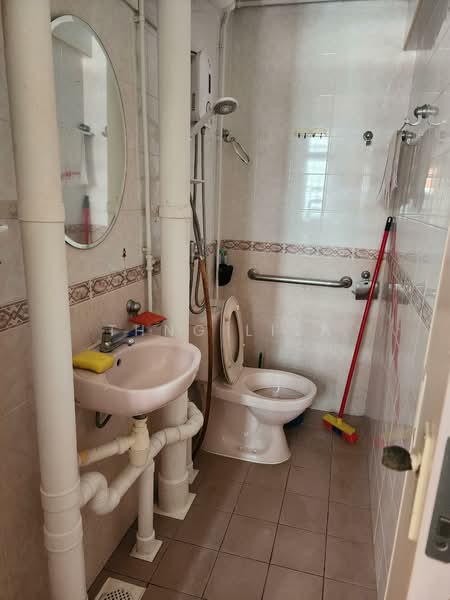 For Rent - 108 Commonwealth Crescent