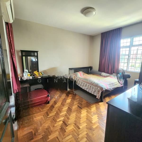 Azalea Park Condo, 6 Flora Road, 2 Bedrooms, 828 sqft, Condominium For Rent, by Gina Poa, 25288388 - PropertyGuru.com.sg