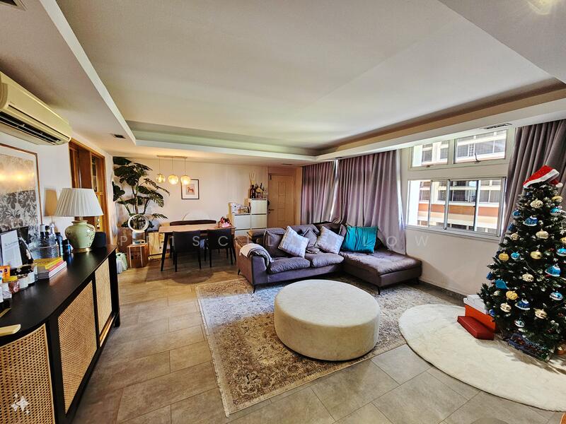 Very spacious 4-room HDB living and dining area. Furniture - Only Dining Set