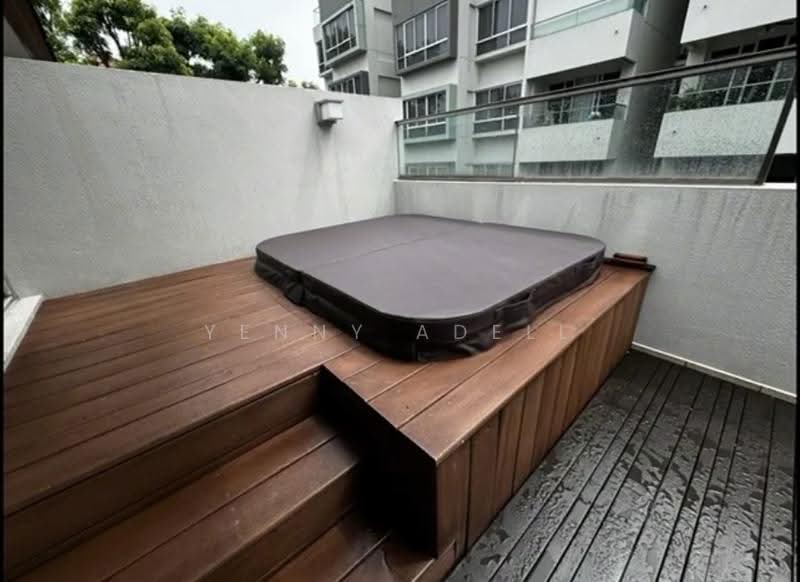 The Ford @ Holland, 1 Ford Avenue, Tanglin / Holland / Bukit Timah, 4 Bedrooms, 3,294 sqft, Cluster House For Rent, by Yenny Adell, 25288814 - Master Balcony with jacuzzi - PropertyGuru.com.sg