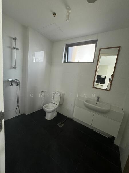 Bizhub 28, 28 Senang Crescent, 1,281 sqft, Light Industrial (B1) For Rent, by Chen Ting, 25289180 - CommercialGuru.com.sg