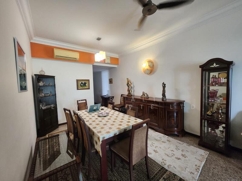 For Sale - Stratford Court