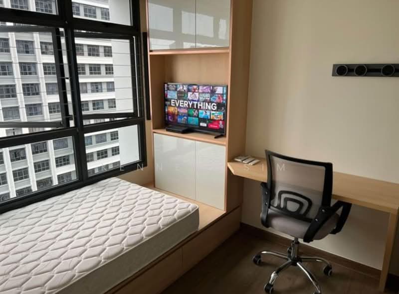 The Lakeshore, 33 Jurong West Street 41, Room Rental, 120 sqft, Condominium For Rent, by Sam Lim, 25291736 - 209B Clementi Ave 6 New hdb designer room for 1 female 1200 near Nus , Sim Global , etc - PropertyGuru.com.sg