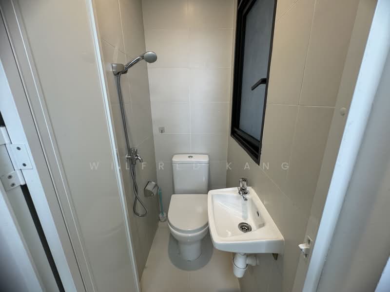 Park Colonial, 2 Woodleigh Lane, 3 Bedrooms, 1,012 sqft, Condominium For Rent, by Wilfred Kang, 25291903 - PropertyGuru.com.sg