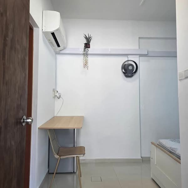 Jalan Kelichap, Jalan Kelichap, Room Rental, 200 sqft, Semi-Detached House For Rent, by Annie Chen, 25292311 - PropertyGuru.com.sg