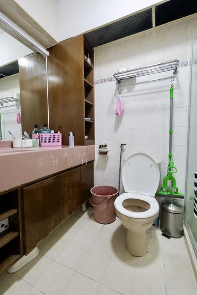 Master Ensuite Bathroom