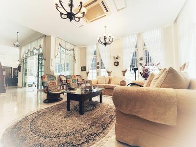 For Sale - Gerald Mugliston Estate