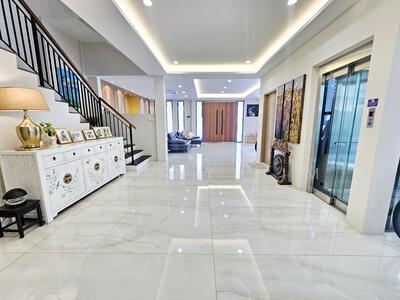 For Sale - ⭐PRICE REDUCED⭐ALMOST LIKE NEW (☎9693⚡8899 发发久久)