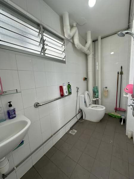 216 Serangoon Avenue 4, 216 Serangoon Avenue 4, Hougang / Punggol / Sengkang, Room Rental, 150 sqft, HDB Flat For Rent, by Ben Chew, 25292994 - PropertyGuru.com.sg