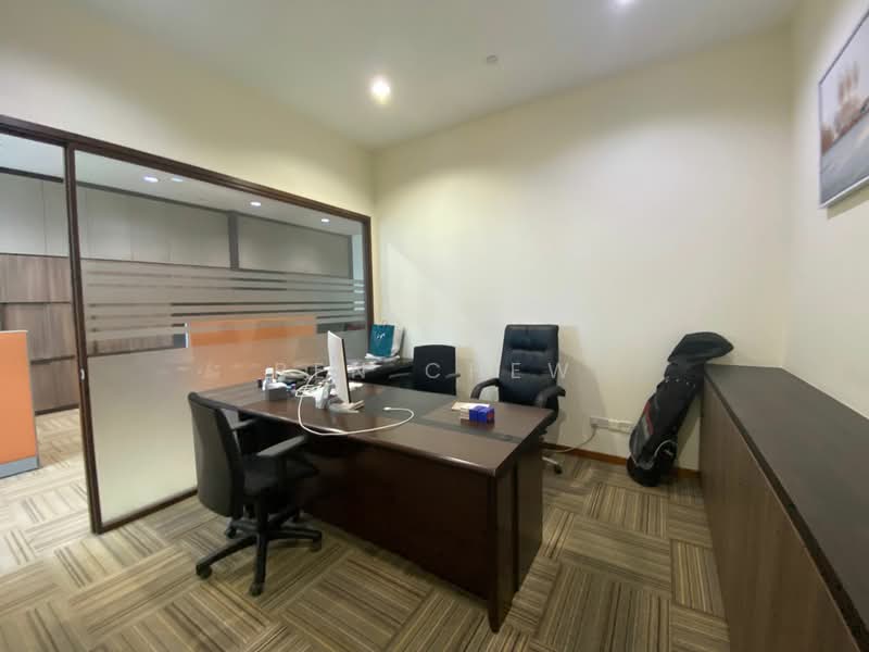 Tradehub 21, 18 Boon Lay Way, 1,582 sqft, Light Industrial (B1) For Rent, by Ben Chew, 25293160 - CommercialGuru.com.sg