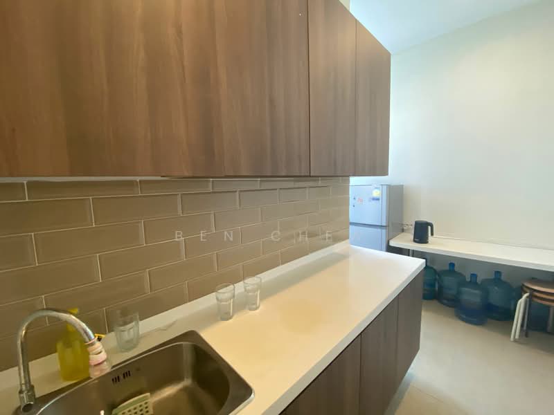 Tradehub 21, 18 Boon Lay Way, 1,582 sqft, Light Industrial (B1) For Rent, by Ben Chew, 25293160 - CommercialGuru.com.sg