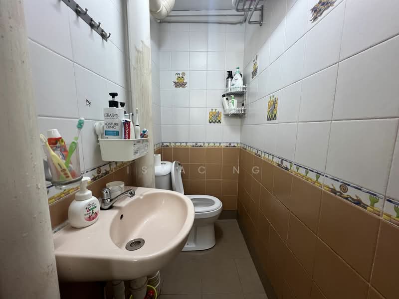 59 Lorong 5 Toa Payoh, 59 Lorong 5 Toa Payoh, Room Rental, 150 sqft, HDB Flat For Rent, by Isaac Ng, 25294414 - PropertyGuru.com.sg
