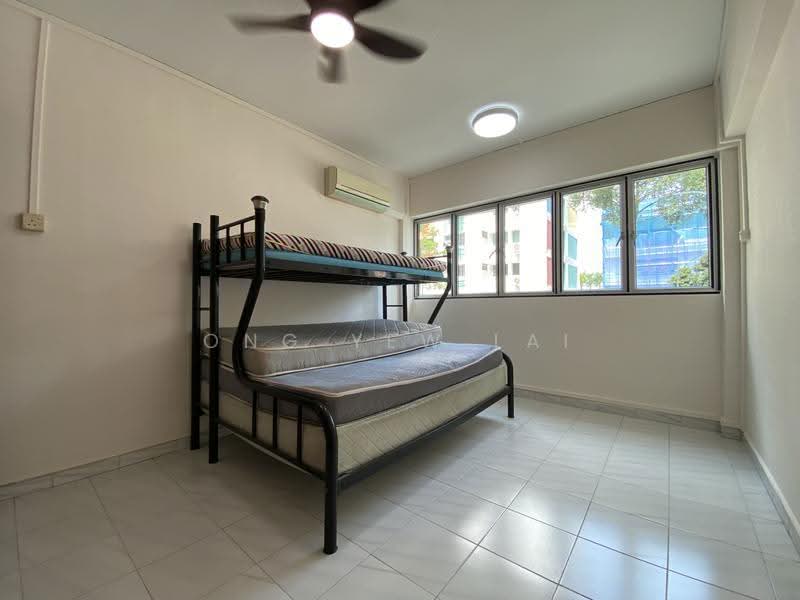 723 Yishun Street 71, 723 Yishun Street 71, Sembawang / Yishun, 3 Bedrooms, 1,528 sqft, HDB Flat For Rent, by Ong Yew Lai, 25294715 - PropertyGuru.com.sg