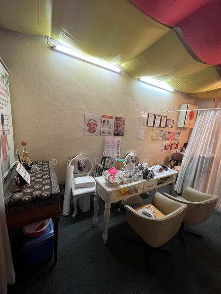 Katong Shopping Centre, 865 Mountbatten Road, East Coast / Marine Parade, 334 sqft, Other Retail For Sale, by David Loh, 25295432 - CommercialGuru.com.sg