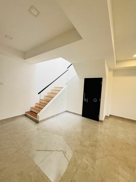 Serenade Walk, Serenade Walk, 4 Bedrooms, 2,988 sqft, Terraced House For Rent, by June Ong, 25295503 - PropertyGuru.com.sg