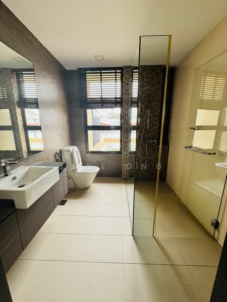 Serenade Walk, Serenade Walk, 4 Bedrooms, 2,988 sqft, Terraced House For Rent, by June Ong, 25295503 - PropertyGuru.com.sg