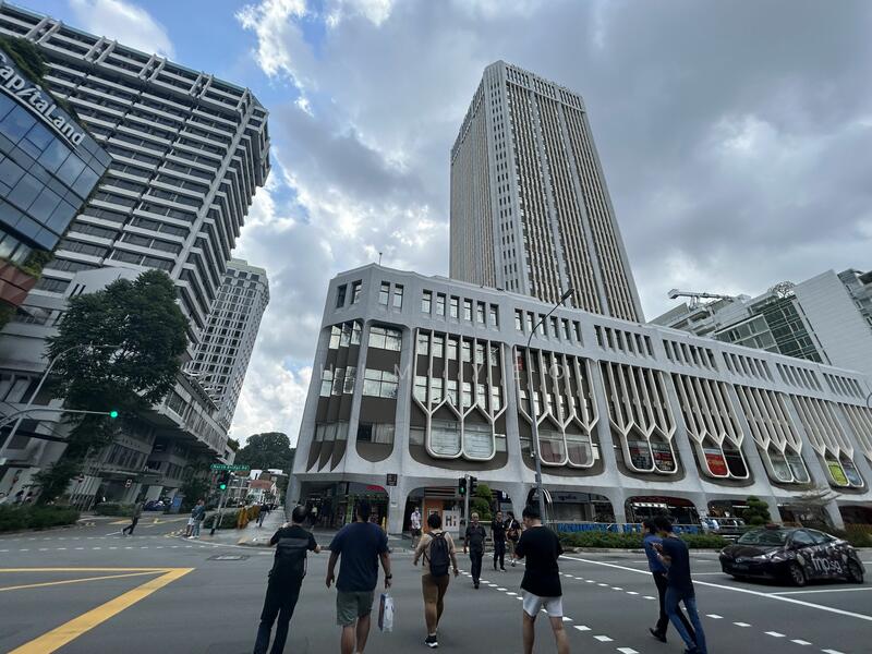 Peninsula Plaza, 111 North Bridge Road, 334 sqft, Mall Shop For Sale, by Khim Yeo, 25295685 - CommercialGuru.com.sg