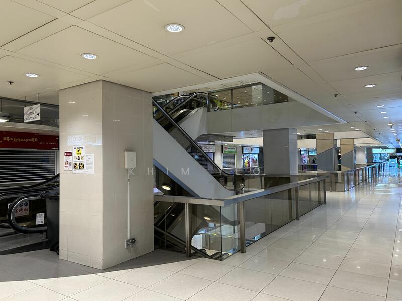 Peninsula Plaza, 111 North Bridge Road, 334 sqft, Mall Shop For Sale, by Khim Yeo, 25295685 - CommercialGuru.com.sg