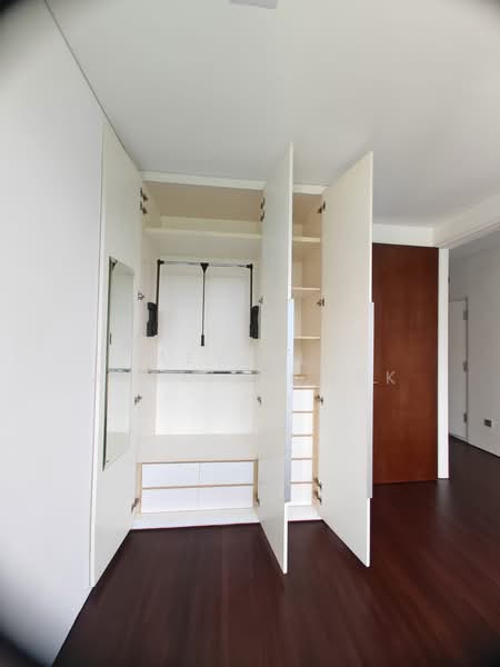 Holland Penthouse with unblocked views, , 4 Bedrooms, 1,862 sqft, Apartment For Rent, by Meriell Alexiz Kwek, 25295713 - PropertyGuru.com.sg