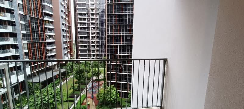 Sims Urban Oasis, 2 Sims Drive, 1 Bedroom, 441 sqft, Condominium For Sale, by Galicia Chew, 25296114 - Bright & Ventilated Balcony - PropertyGuru.com.sg