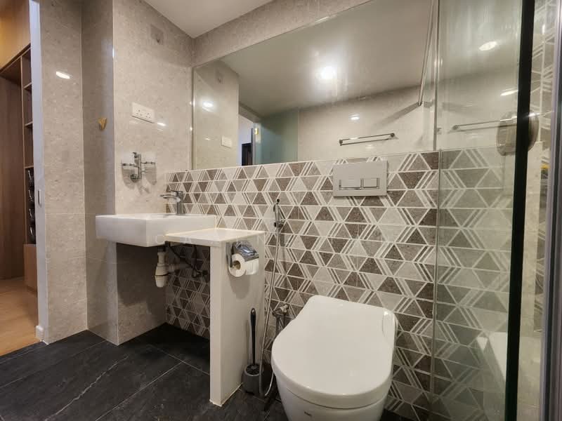 Stratford Court, 41A Bedok Ria Crescent, 3 Bedrooms, 1,647 sqft, Condominium For Rent, by Carine Tan, 25296187 - PropertyGuru.com.sg