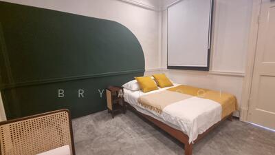 For Rent - 1925 Quarters