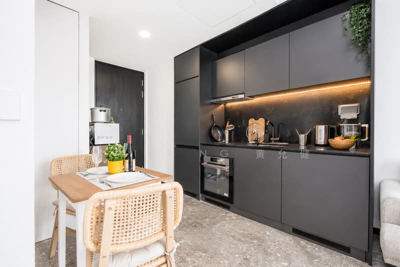 120 Grange, 120 Grange Road, 2 Bedrooms, 570 sqft, Condominium For Sale, by Javier Ng 黄允健, 25296987 - PropertyGuru.com.sg