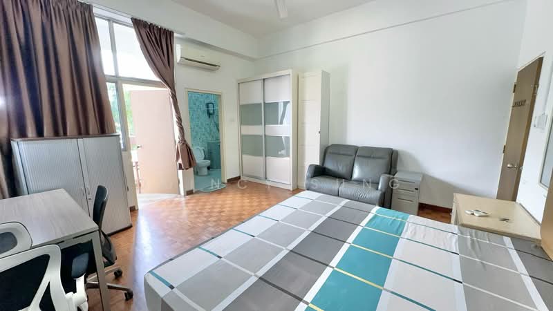 Sing Lian Building, 386 Changi Road, Room Rental, 350 sqft, Shophouse For Rent, by Quincy Sung, 25297472 - PropertyGuru.com.sg
