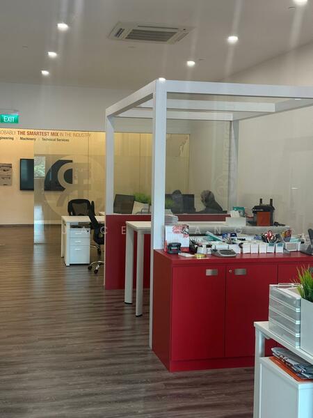 Interlocal Centre, 100G Pasir Panjang Road, 3,528 sqft, Light Industrial (B1) For Rent, by Jace Phang, 25299324 - CommercialGuru.com.sg