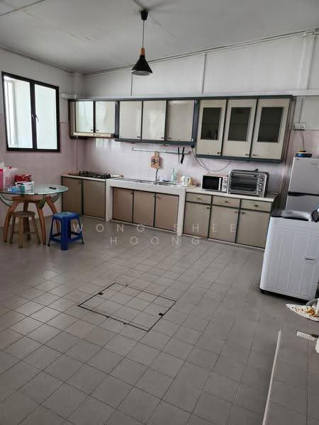 538167, JALAN KELICHAP, Hougang / Punggol / Sengkang, 4 Bedrooms, 1,800 sqft, Terraced House For Rent, by Wong Shee Hoong, 25300115 - PropertyGuru.com.sg