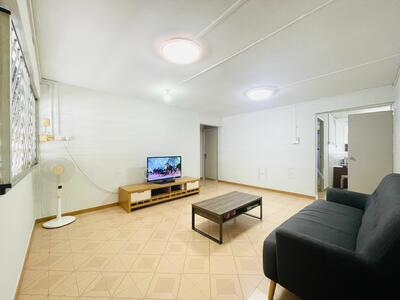 For Rent - 811 Tampines Avenue 4