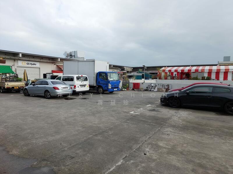 Pioneer Point, 5 Soon Lee Street, 969 sqft, Factory / Workshop (B2) For Sale, by Sheryl Chionh 蒋慧珍, 25300251 - Pioneer Point (6th Floor Unit with Open Carpark in Front) - CommercialGuru.com.sg